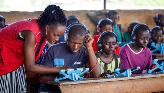 221120_WCH_UG_Bidibidi_CWTL_32_JC_lpr