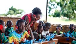 221120_WCH_UG_Bidibidi_CWTL_33_JC_lpr