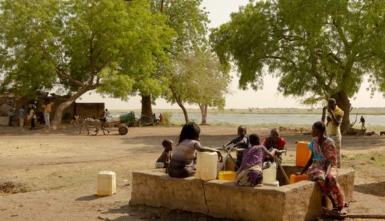 War-Child_South-Sudan_Malakal_Town_200306