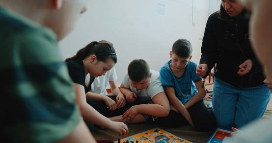 War Child Holland_Ukraine_psychological first aid_25_220330.jpg