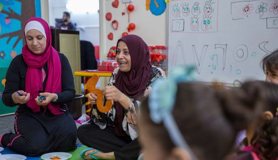 War Child facilitators_I Deal helpen kinderen_War Child Jordanië_180423