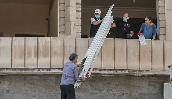 War Child staff as clean up team to support the community_War Child Lebanon_200817