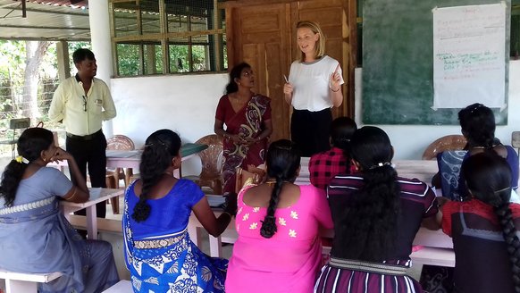 Community Case Detection Tool War Child Sri Lanka teachers and researcher Myrthe